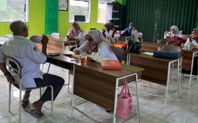 Guru dan Pegawai MAN 1 Pesisir Selatan Rutin Ikuti Kegiatan Tahsin